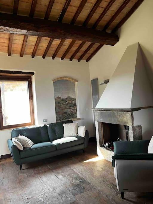 Medieval Tower In Umbria With Swimming Pool Montelagello Esterno foto